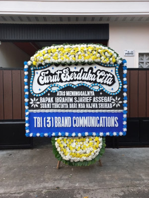 Papan Bunga Duka di Oetete
